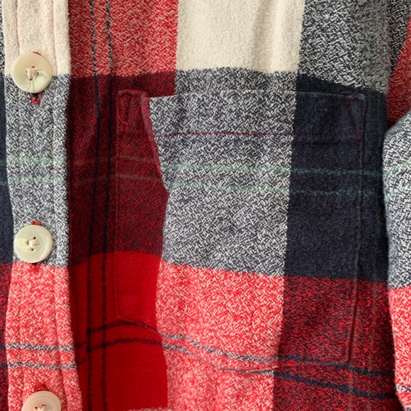 Tradlands Flannel Plaid Shirt - Picture 4 of 9